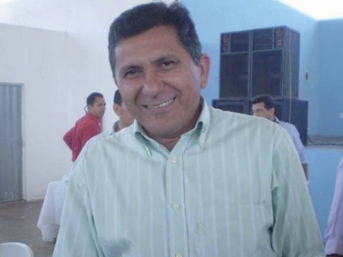 Delegado é demitido da Polícia Civil do Piauí por envolvimento em homicídio
