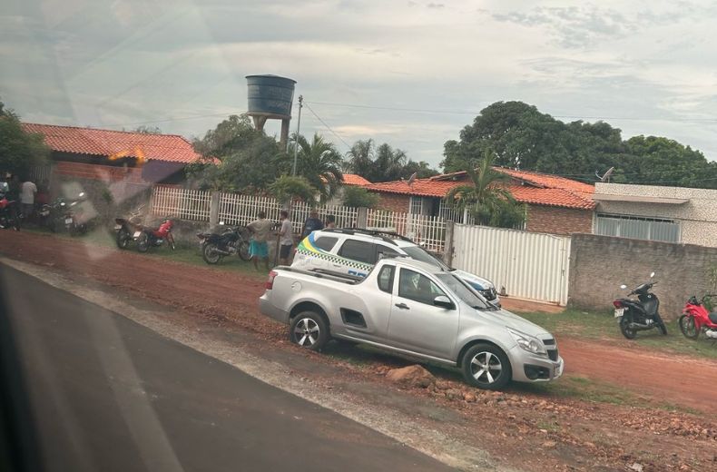 Homem é encontrado morto com golpes de faca dentro de estabelecimento em União
