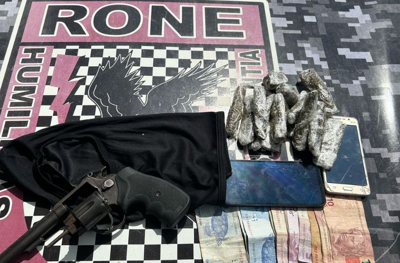 PM prende trio com armas e drogas na zona Norte