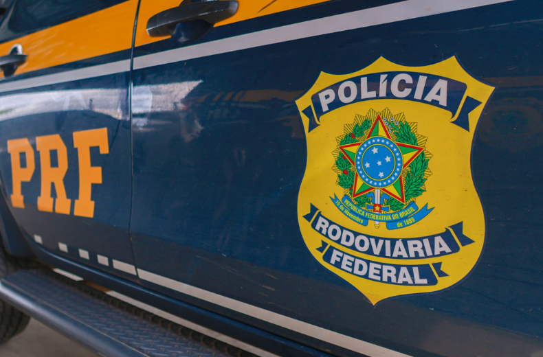 Criminoso que matou delegado foge da PRF e abandona carro na zona rural de Timon