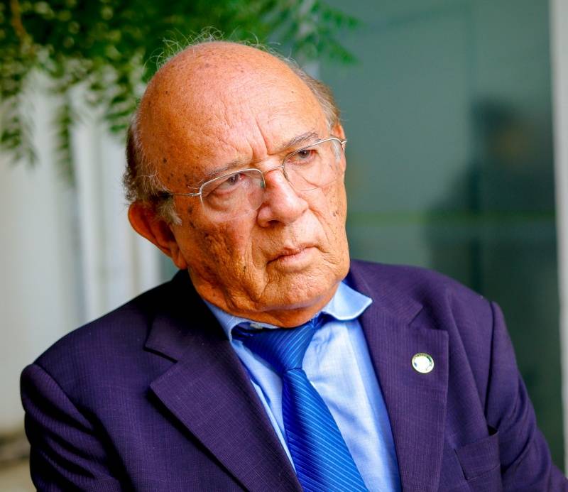 Edson Melo anuncia a desistência de Jorge Lopes e nega apoio da federação a Fábio Novo