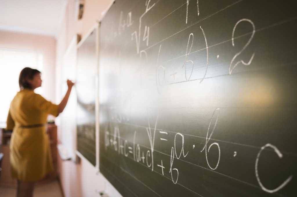 Seduc convoca 58 professores para atuarem em escolas de 10 municípios do estado