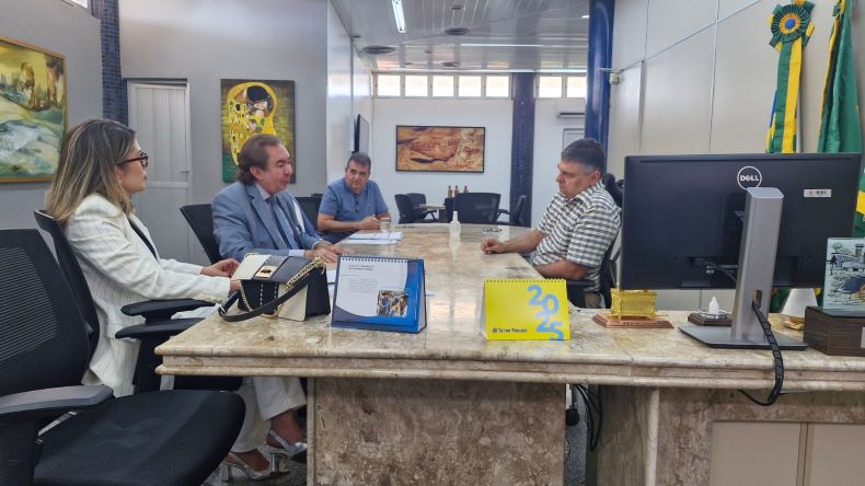 Prefeitura de Teresina solicita desbloqueio de contas ao TCE e garante pagar os servidores