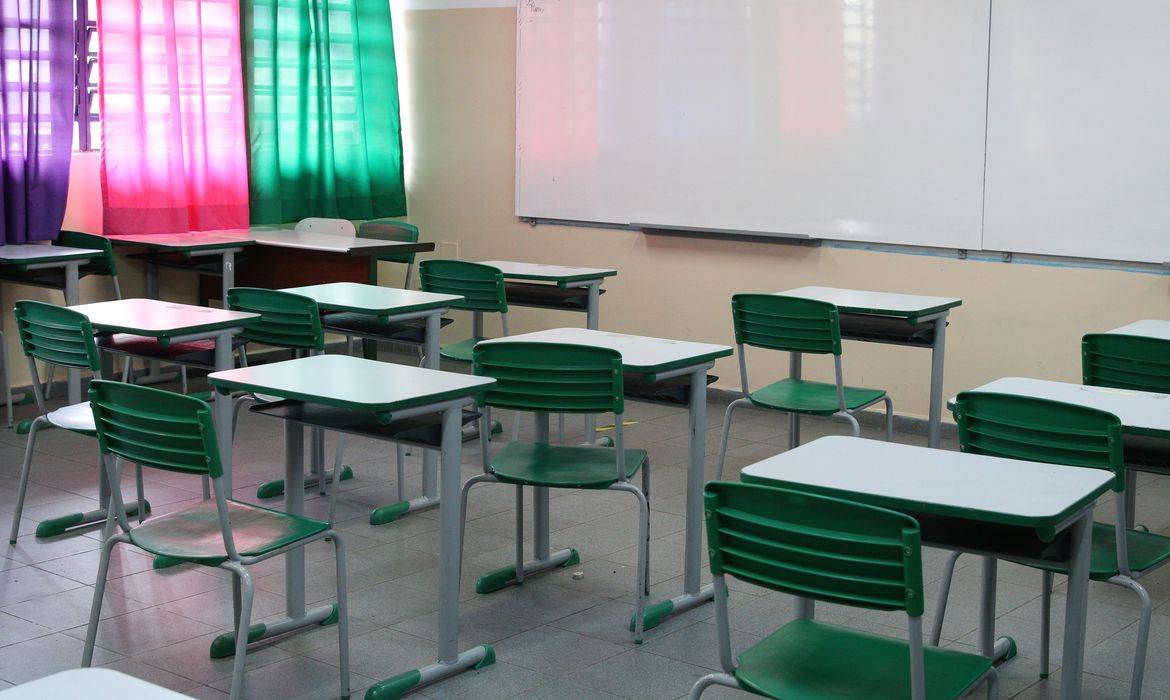 Seduc convoca quase 220 profissionais de Educação para atuarem na Rede Pública Estadual de Ensino