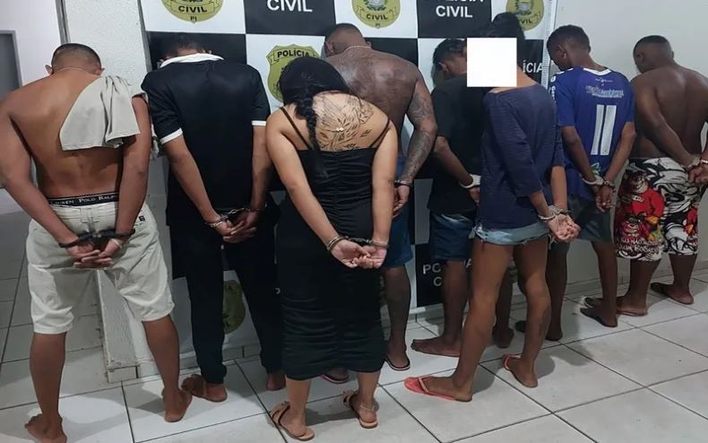 Nove pessoas foram presas durante operação contra tráfico de drogas em Oeiras