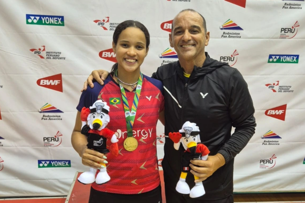 Piauiense conquista ouro na Pan de Badminton
