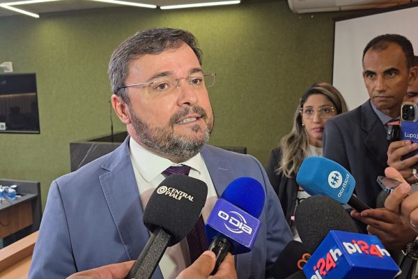 Deputado diz que Júlio César pode pagar pela ‘invasão de bases’ feita por Georgiano