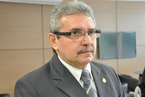 Ex-gestor da Arsete alegou discordância com termos de contrato da Águas de Teresina