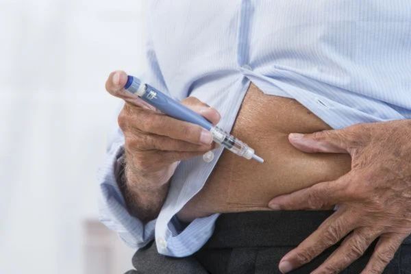 Anvisa autoriza uso do Mounjaro para tratamento da obesidade no Brasil