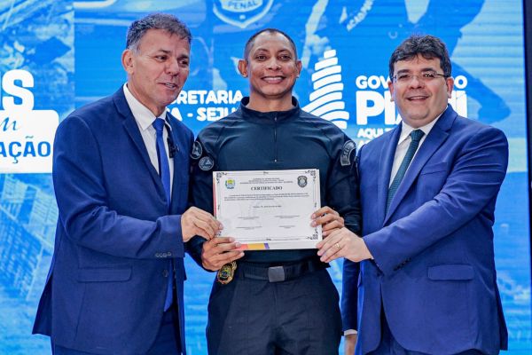 Governador nomeia 207 policiais e anuncia novos concursos para PM e Polícia Civil