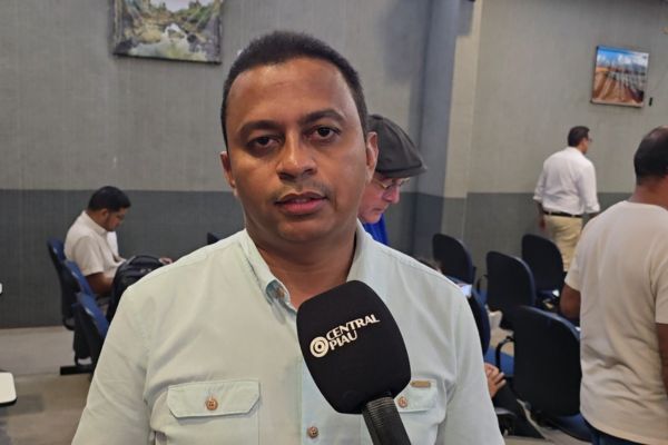 Dr. Francisco nega insatisfação da bancada do PT, mas defende mais espaço no governo