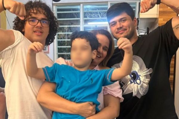 Jovem baleado por ex-namorada em escola retorna à UTI