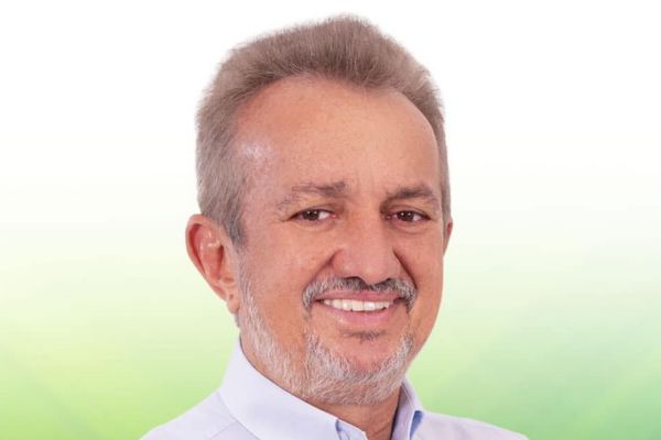Prefeito de Campo Maior compra pedra de calçamento por R$ 725 e é barrado pelo TCE-PI