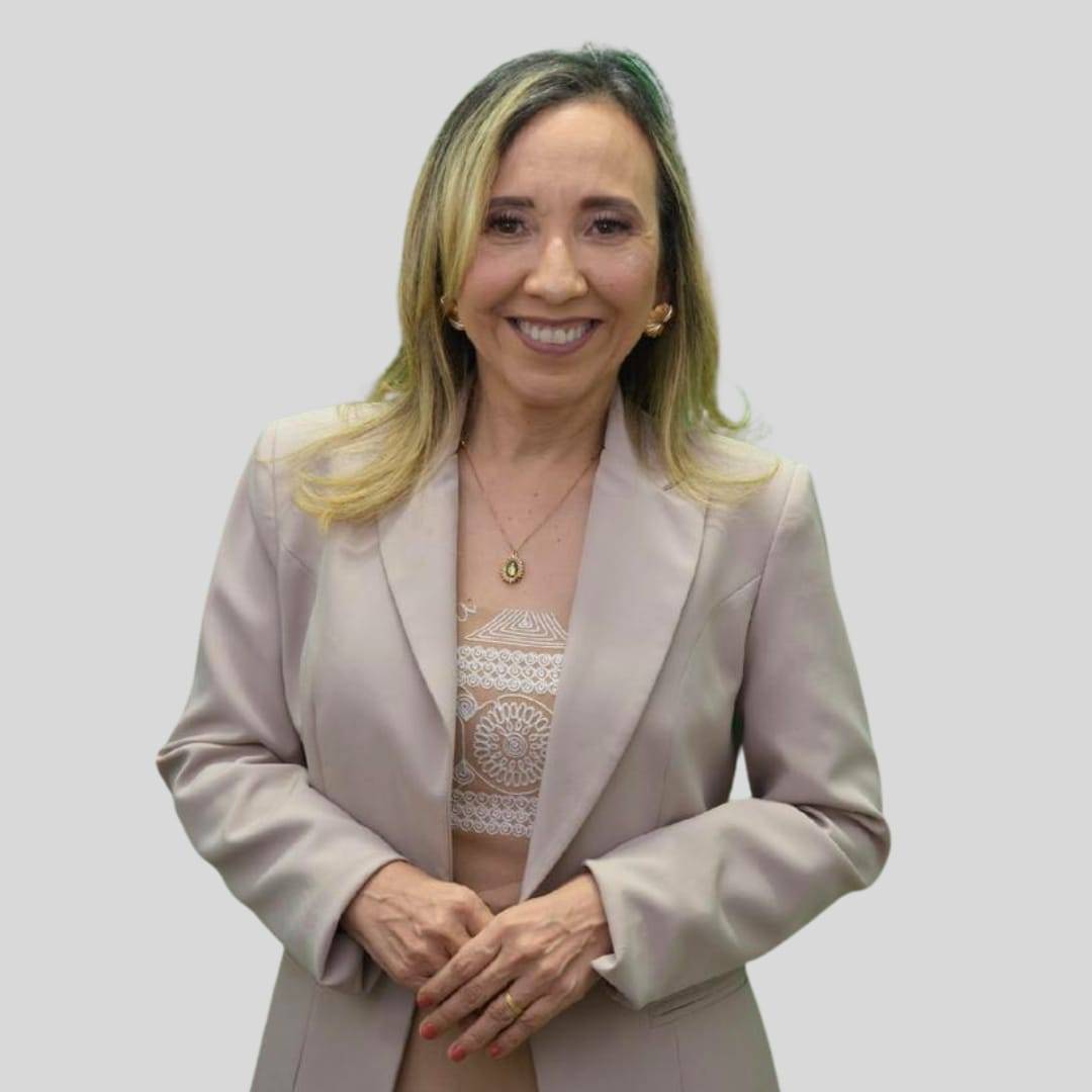 Lívia Nery é cotada para sucessora de Gildásio na reitoria da UFPI