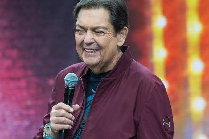 Faustão apresenta piora em quadro clínico e é internado em São Paulo
