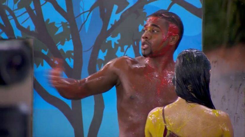 Davi e Lucas Henrique se confrontam e clima fica pesado no BBB 24