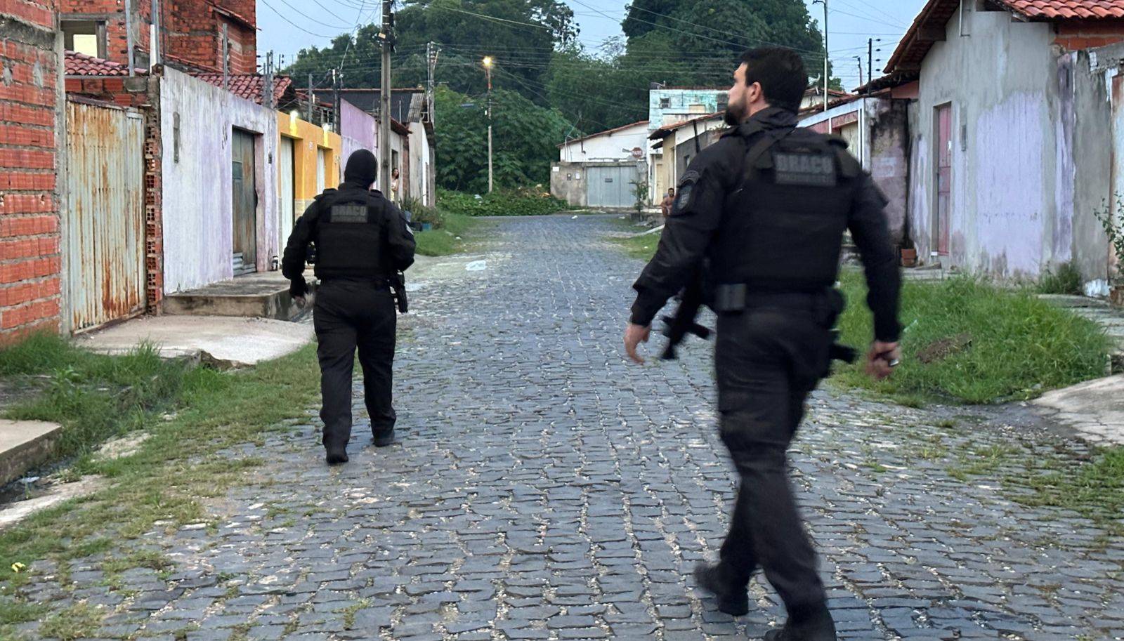 DRACO deflagra operação e cumpre 25 mandados contra facção criminosa em Teresina