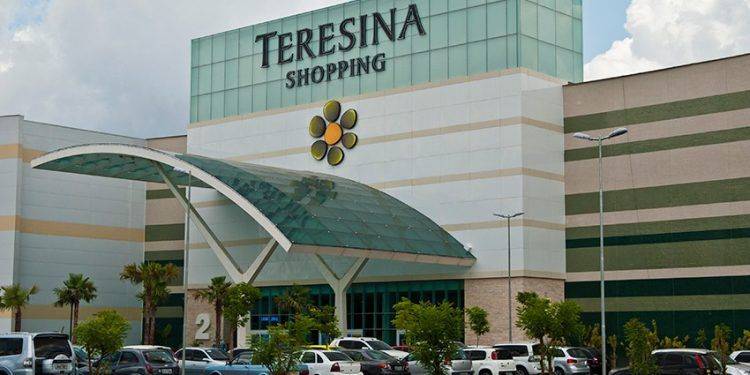 Posto de vacinação do Teresina Shopping passa a funcionar aos sábados