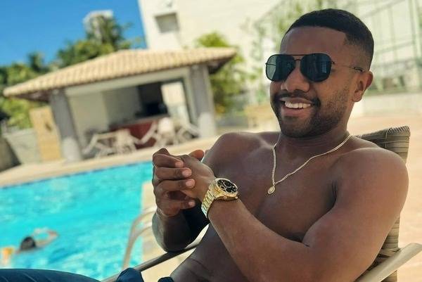 Davi Brito, ex-BBB, fala sobre encontro com ex e vida amorosa