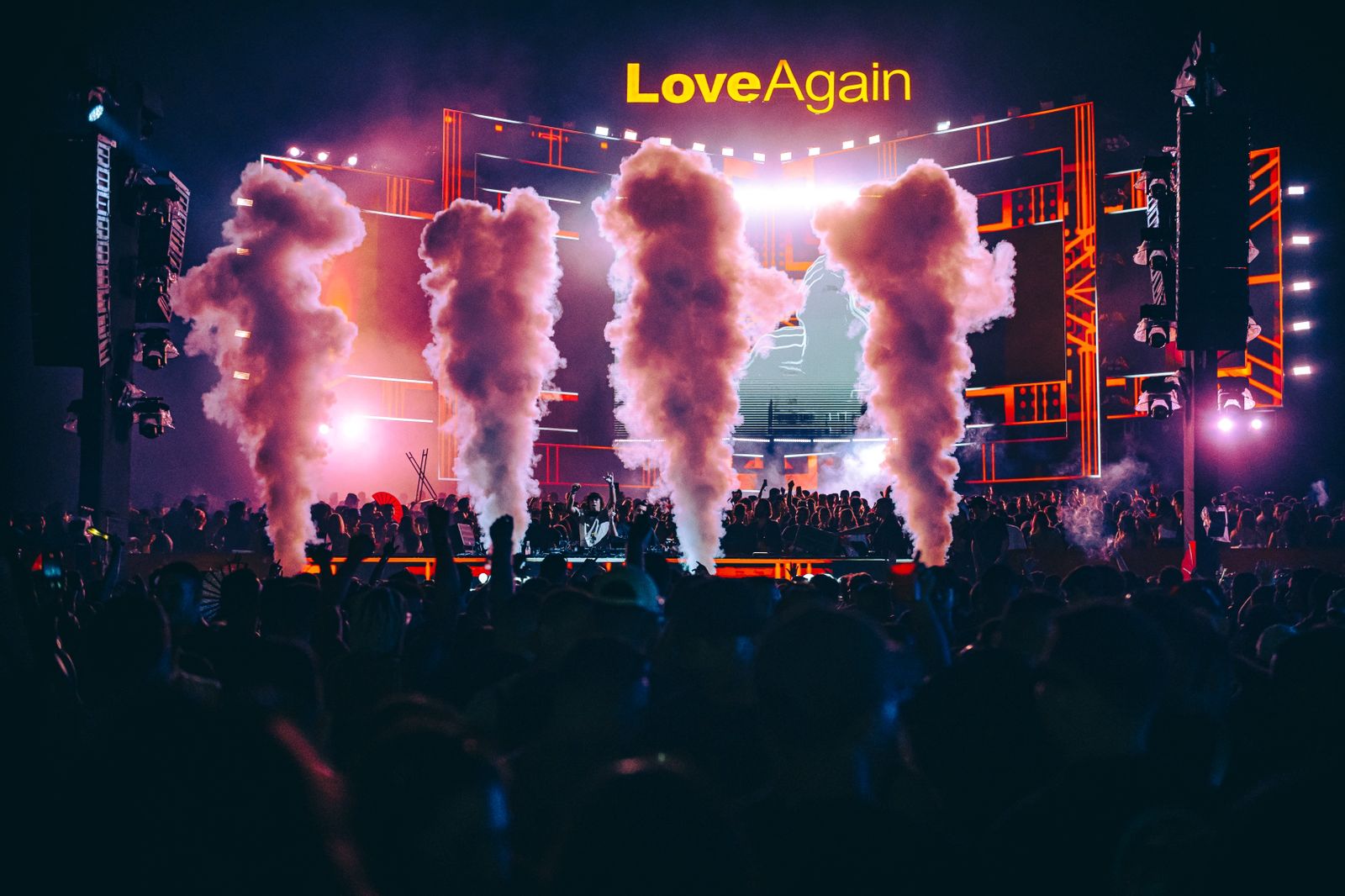 Love Again em Teresina atrai público de 14 estados e se consolida como a maior festa eletrônica do Nordeste.