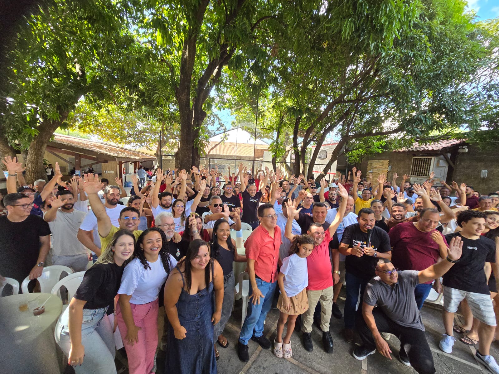 Pré-candidato Mauro Eduardo reúne mais de 300 amigos em encontro em Teresina