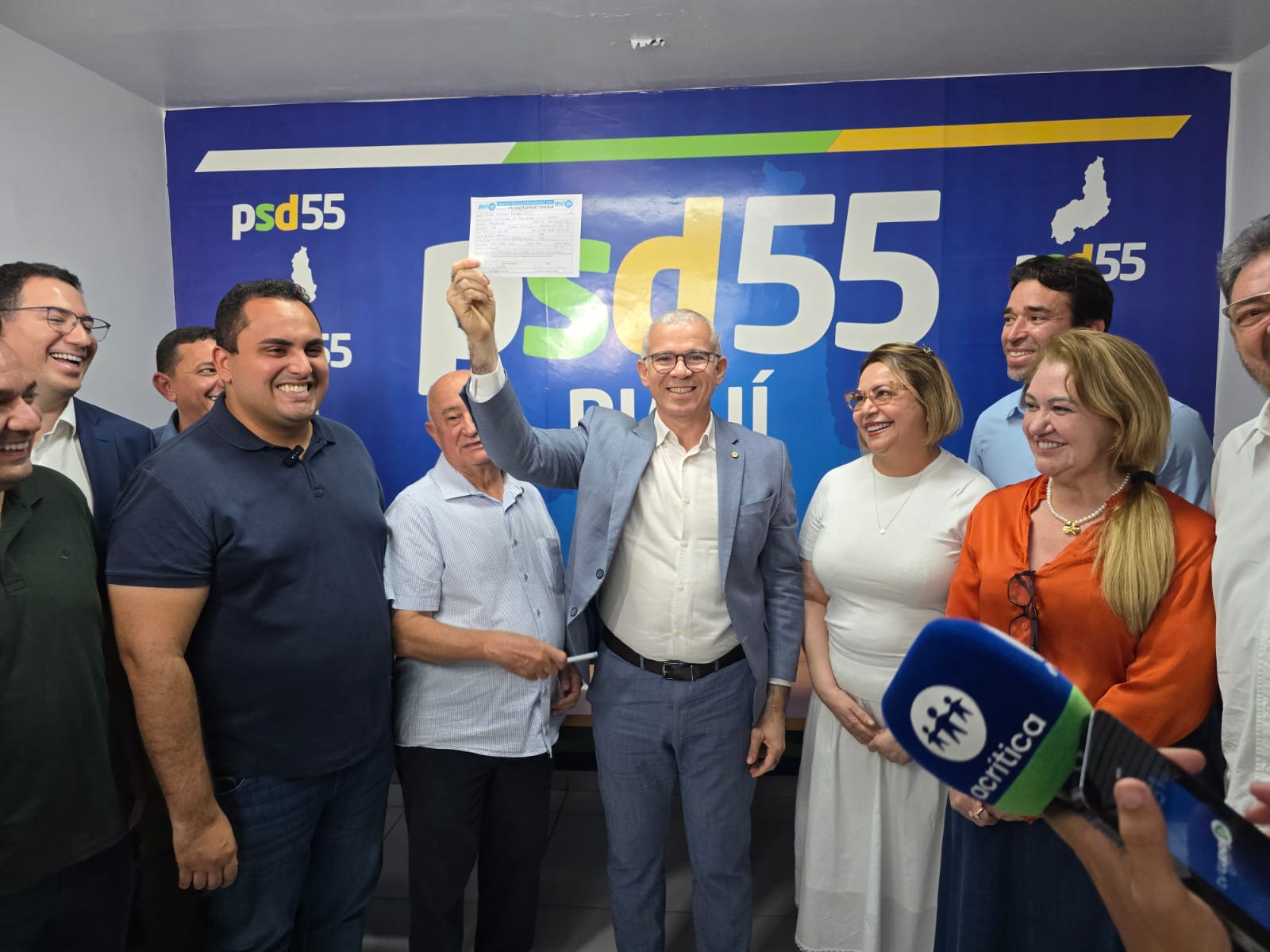 Deputado Tiago Vasconcelos volta ao PSD após fim da fusão com MDB