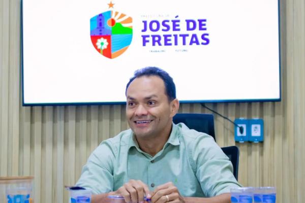 Prefeitura e Caixa discutem retorno dos serviços lotéricos em José de Freitas