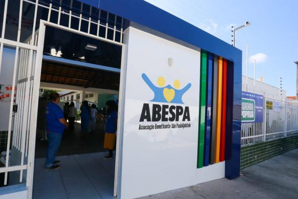 Teresina inaugura primeira casa com atendimento 24h para população de rua