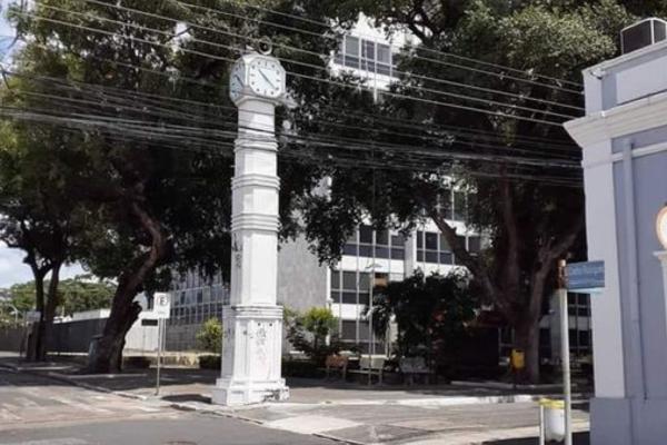 Relógio da Praça Rio Branco volta a ser destaque com programação musical