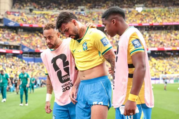 Paquetá sofre lesão muscular e desfalca Seleção nas oitavas da Copa