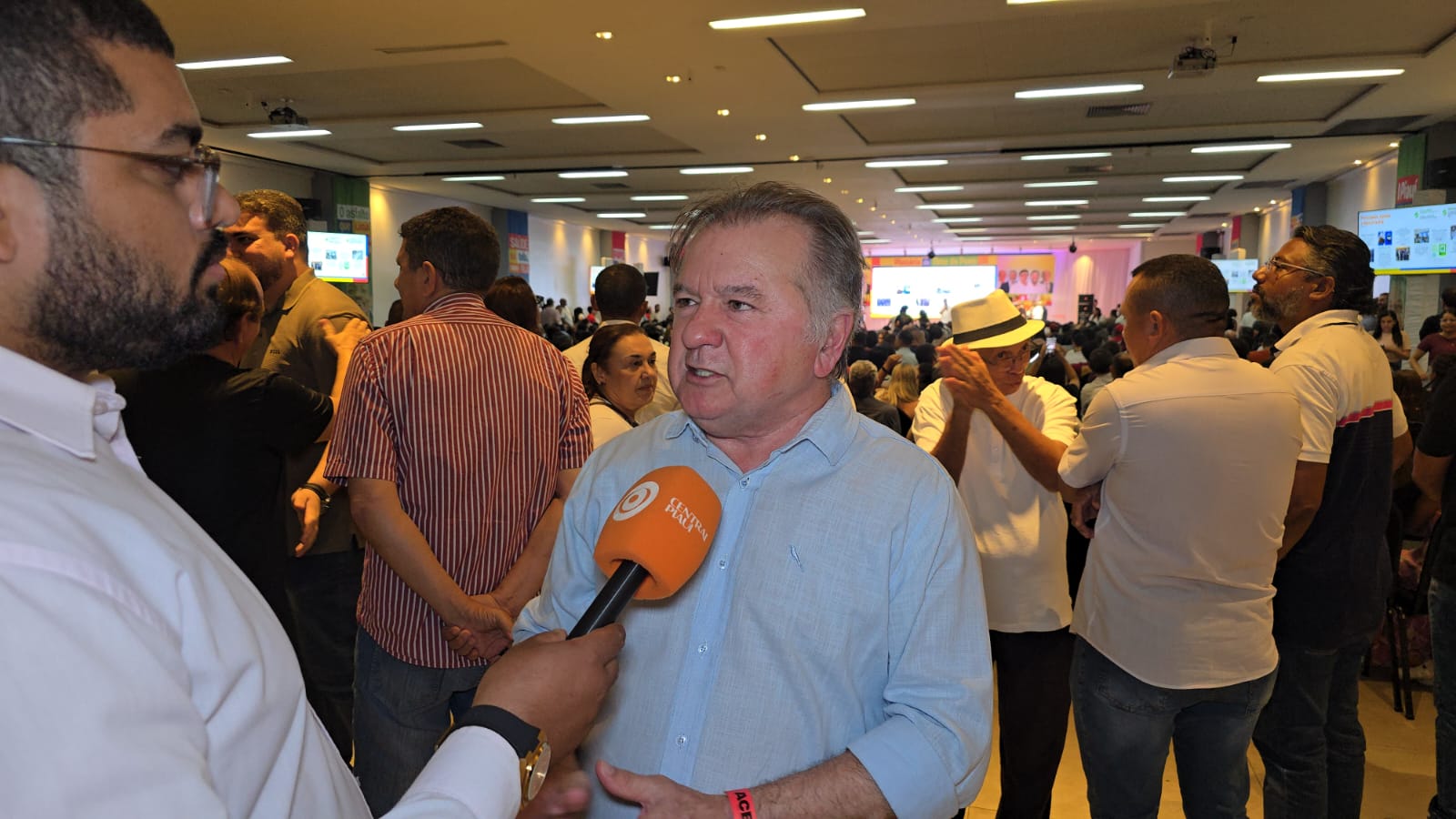 Merlong reage a apoio de prefeito do PT a Ciro e evita falar sobre Themístocles