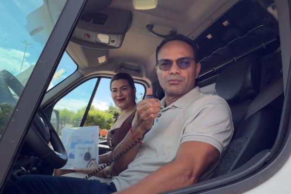 Pedro Gomes entrega nova ambulância para reforçar a saúde em José de Freitas