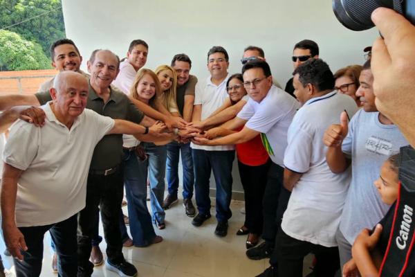 Deputada Ana Paula recebe Rafael Fonteles em agenda com lideranças no Sul do Piauí