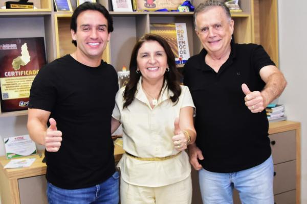 Flávio Nogueira destaca potencial turístico no encerramento do Luís Correia Fest