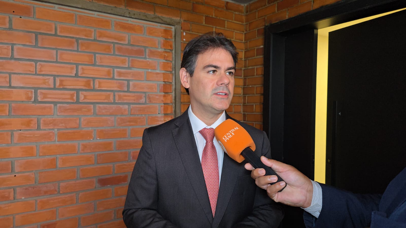 Alepi terá apenas uma sessão presencial por semana até o primeiro turno das eleições