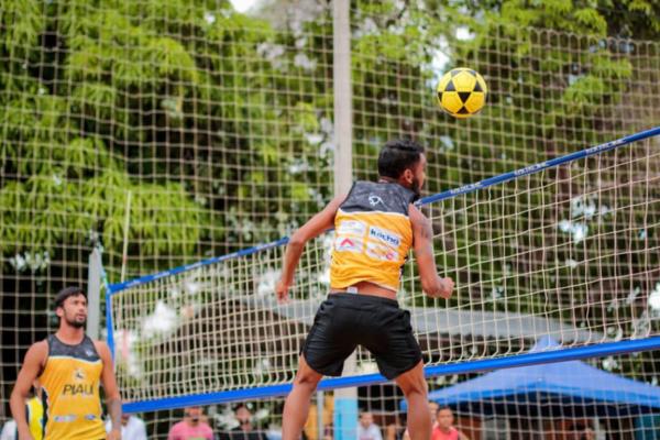 Circuito Piauí de Futevôlei começa nesta sexta (7), com 100 atletas e programação gratuita